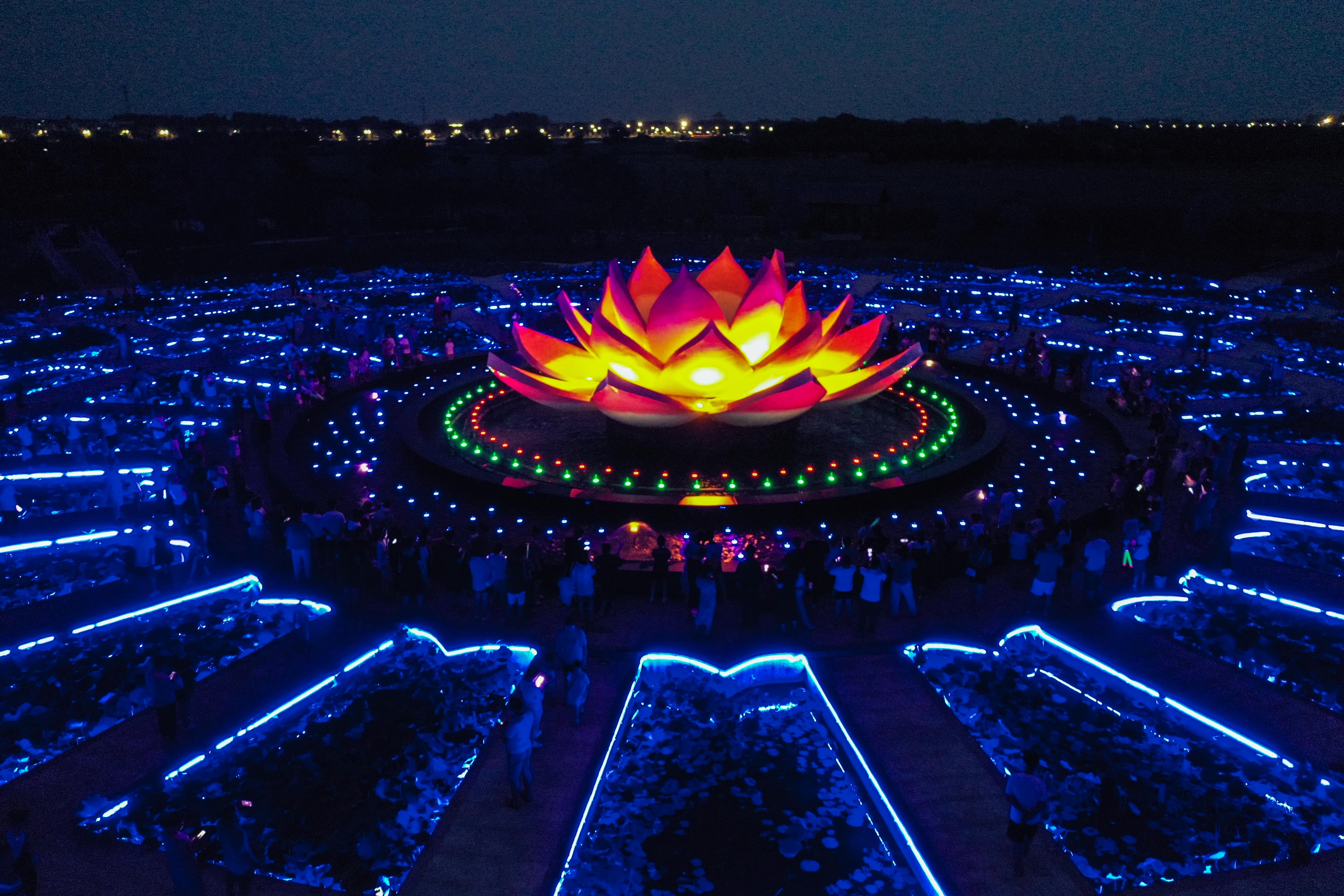 2023年7月11日晚,周口市淮阳区美丽的龙湖夜景2023年