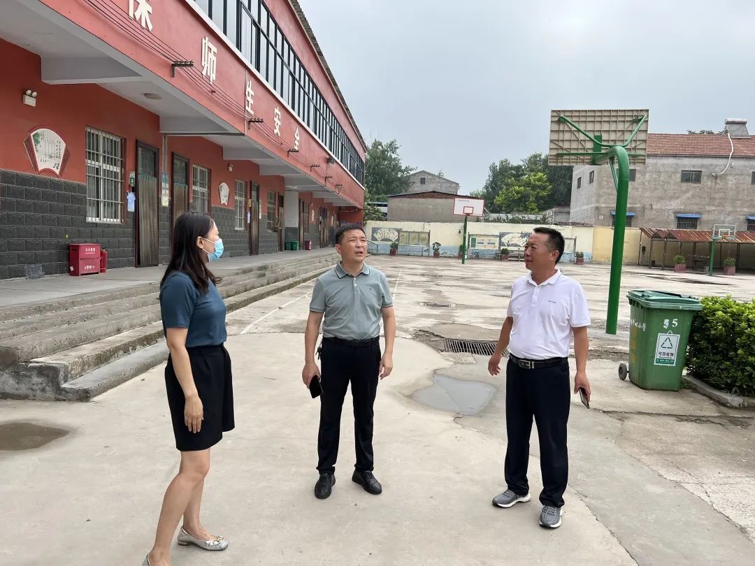 滑县教育局组织开展国家卫生县城复审督导检查