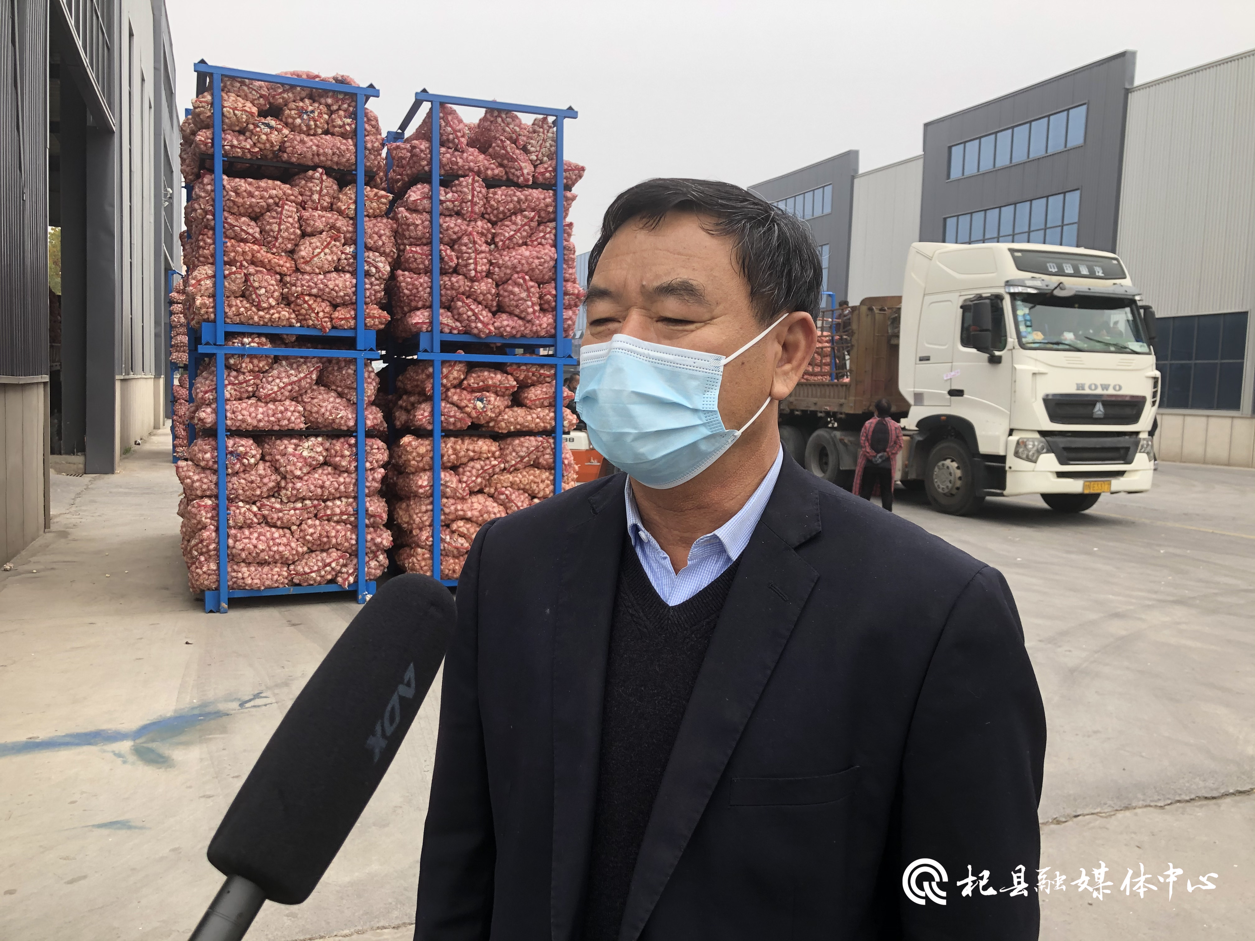 任文群_副本.jpg 任文群_副本.jpg