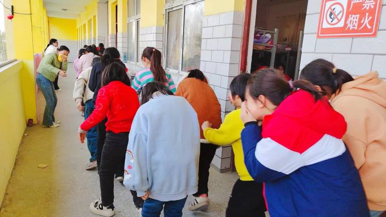 杞县:未雨绸缪筑防线 消防演练保安全-大象网