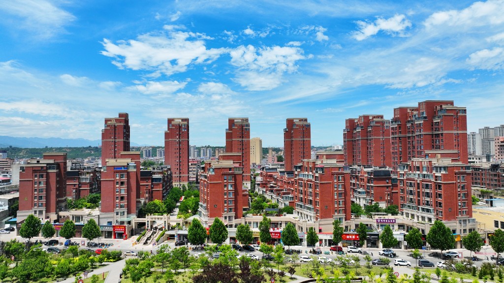 2022年7月26日,河南省三门峡市灵宝市城区,弘农涧河由南向北穿城而过