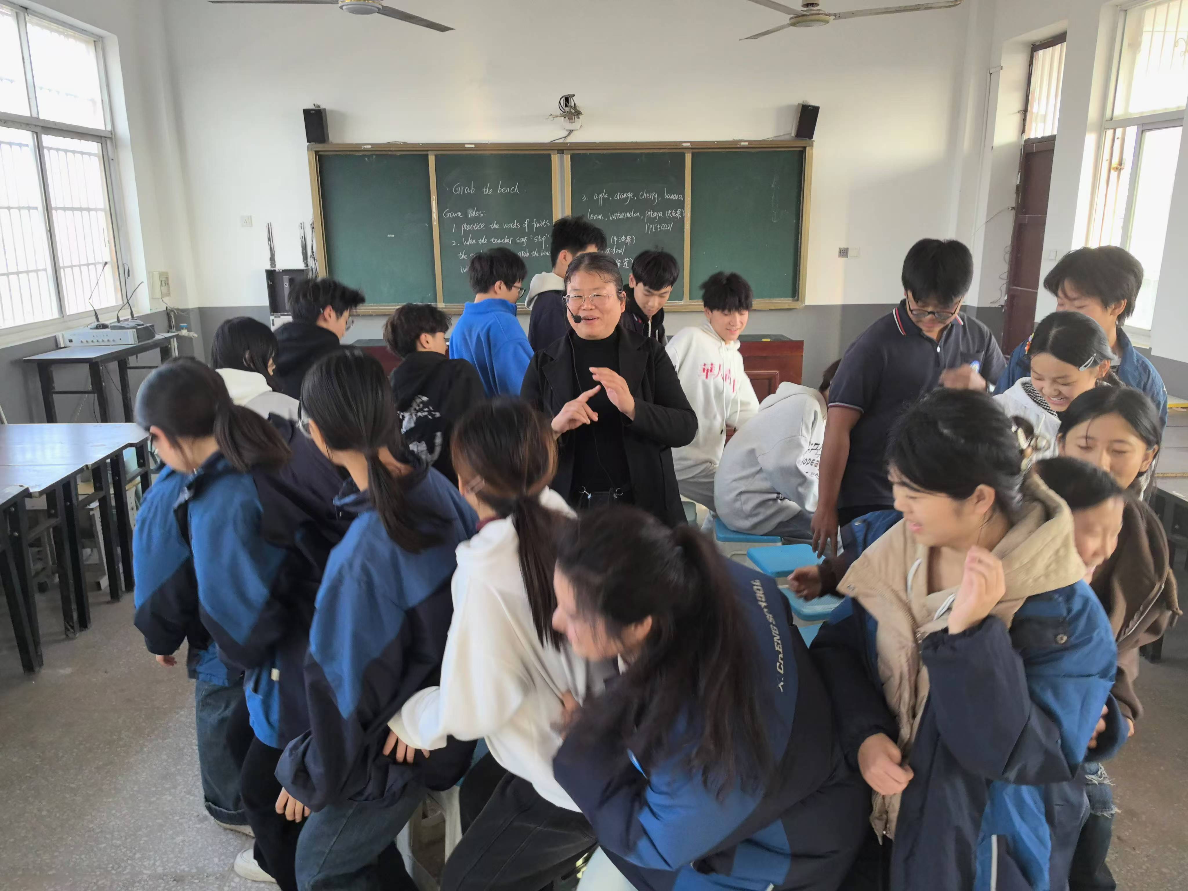 动如脱兔,静如处子丨鹿邑县西城中学英语社团