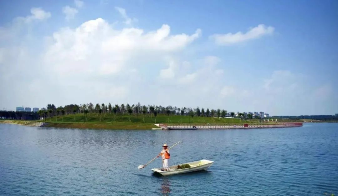 平舆和谐共融生态美碧水蓝天美如画