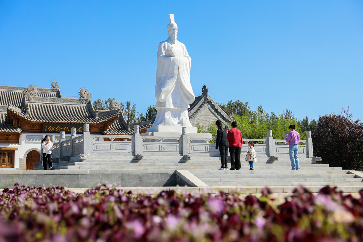 清丰双节假期旅游市场火起来