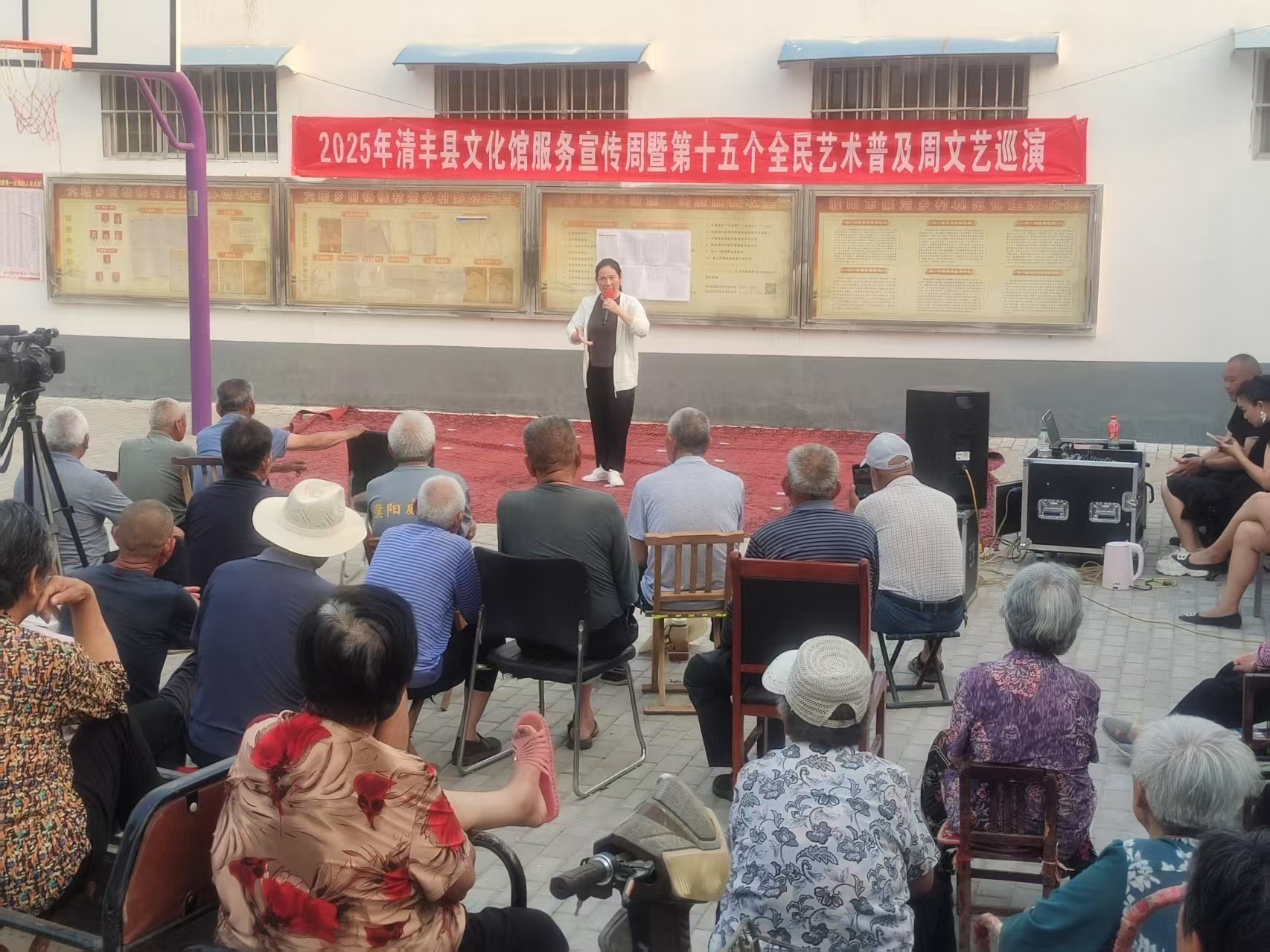 文艺巡演3.jpg