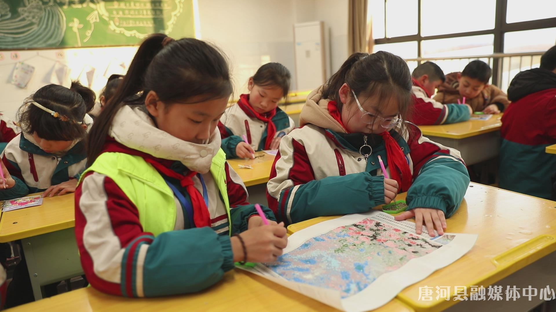 唐河县第六小学：多彩社团活动助力学生全面发展 (2).jpg