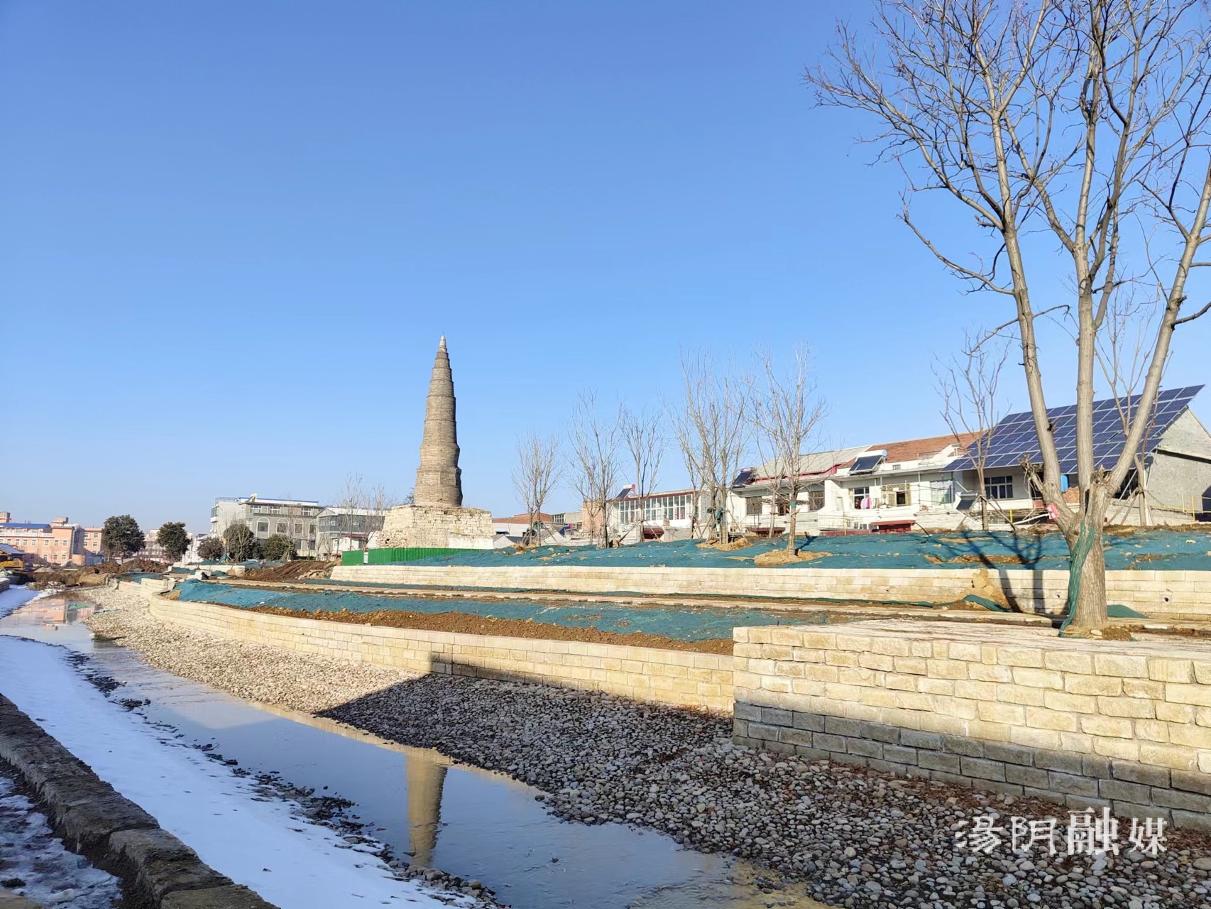 汤阴住建局天寒又地冻干劲不放松