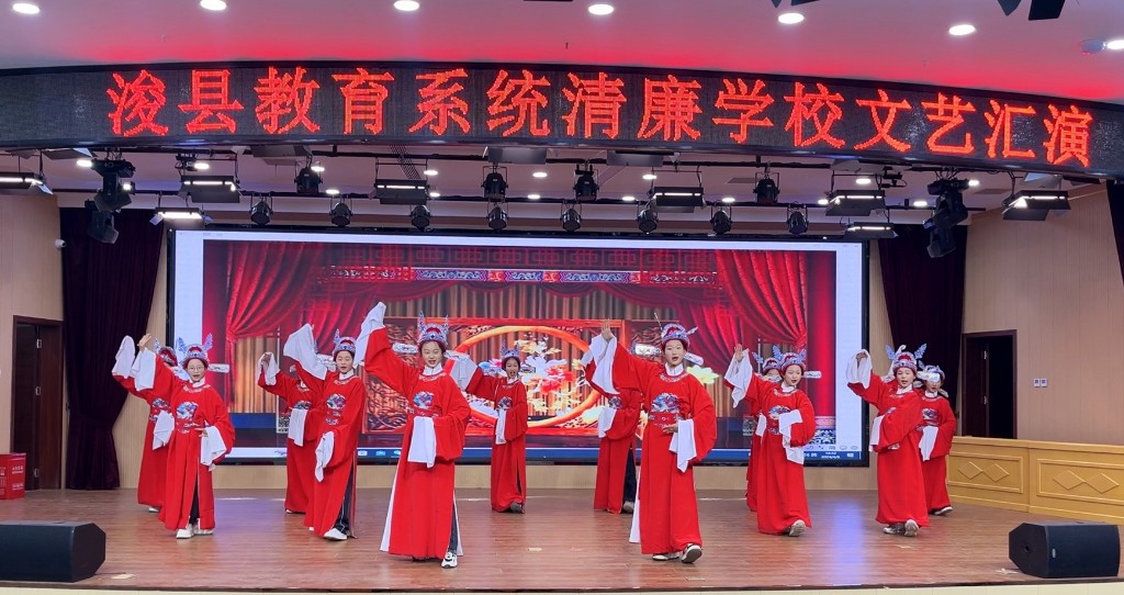浚县实验初级中学开展"戏曲进校园 国粹浸书香"活动-大象网