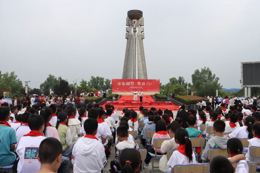 首页>首页>图文>内容>临近年终,一个个好消息让禹州市方岗镇的党员