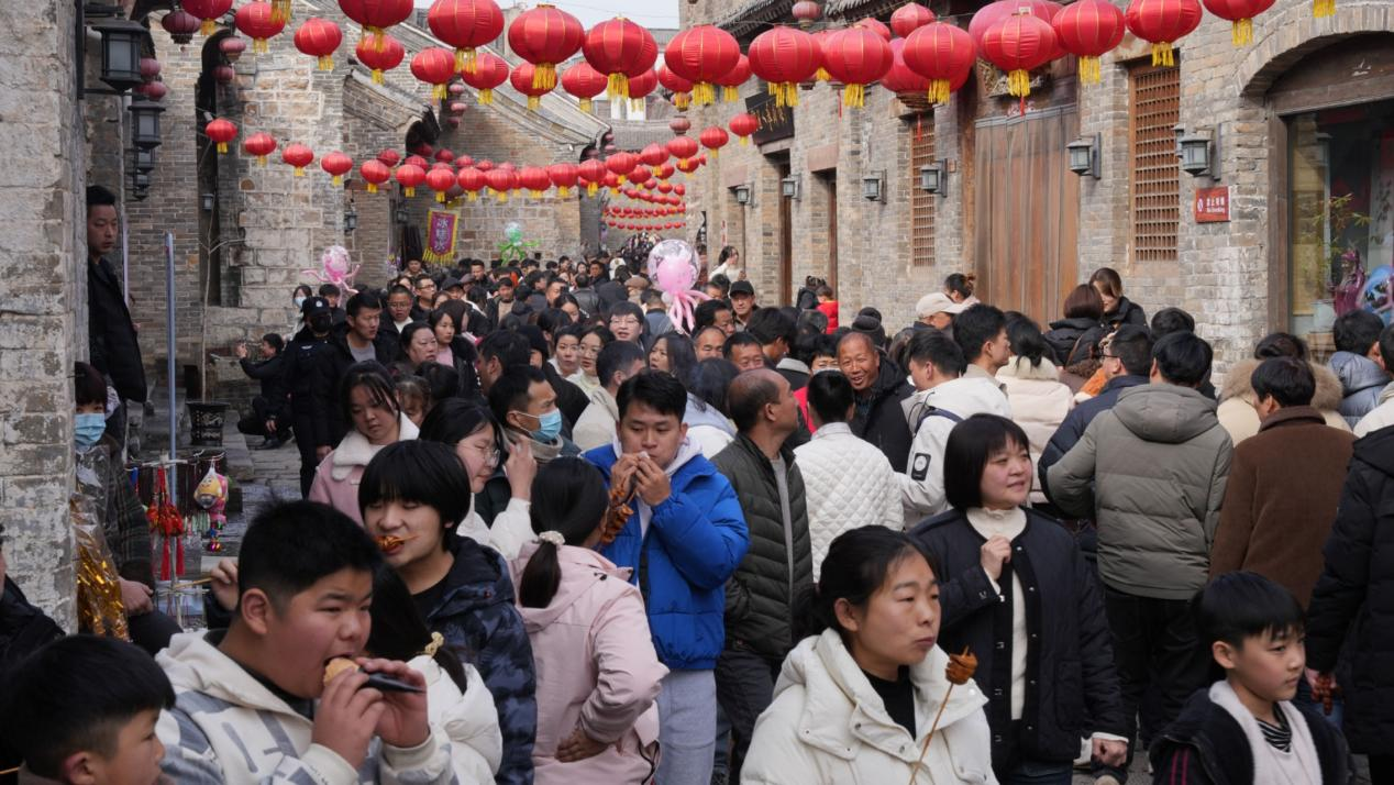 禹州市神垕镇团委大学生返家乡释放青春新能量