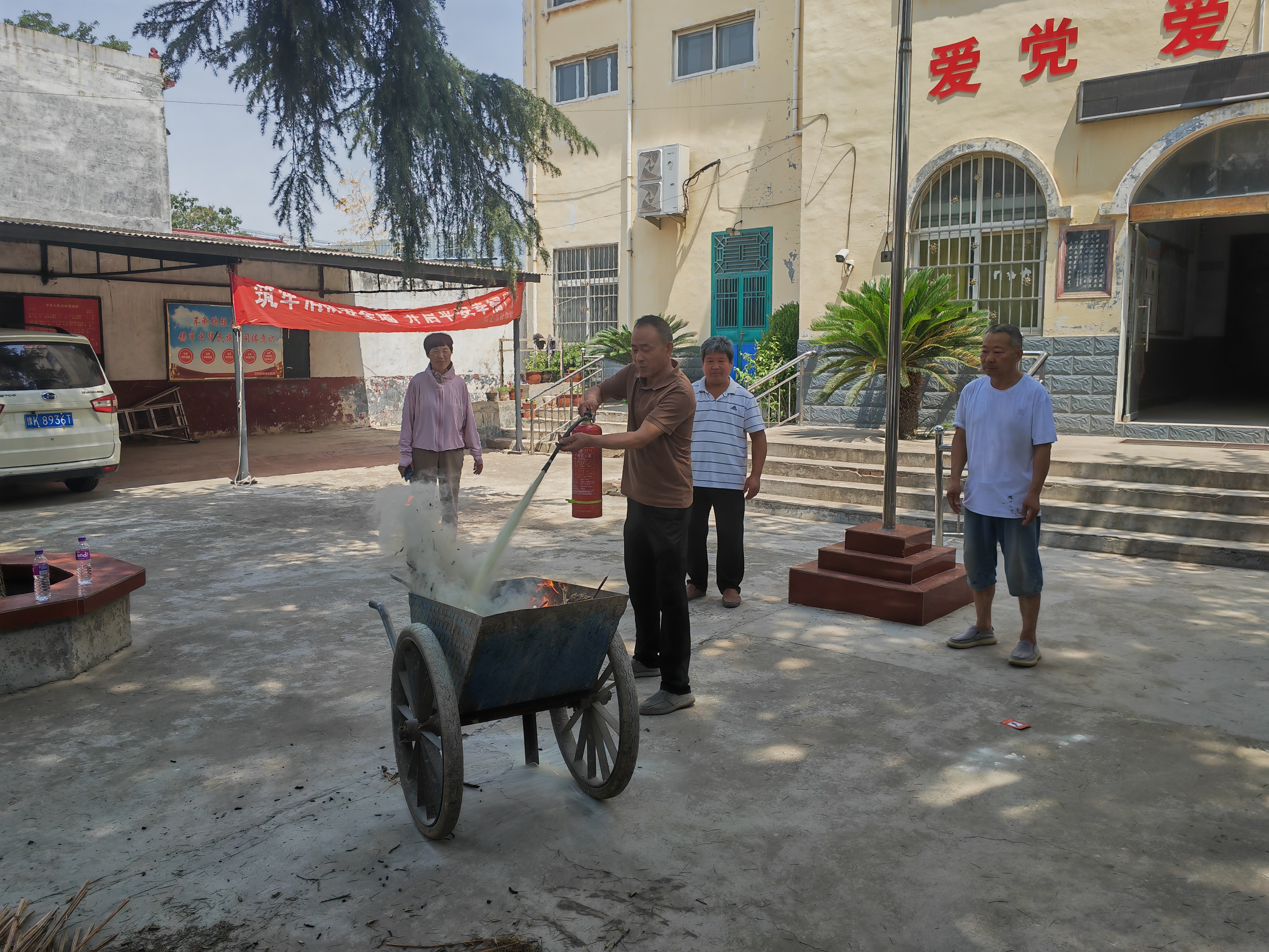 何庄教堂4.jpg